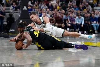 韩对抗赛中 韩对抗赛中