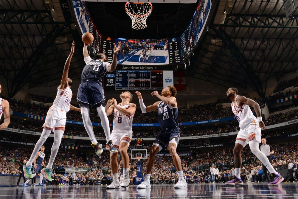 赫特领衔 赫特领衔