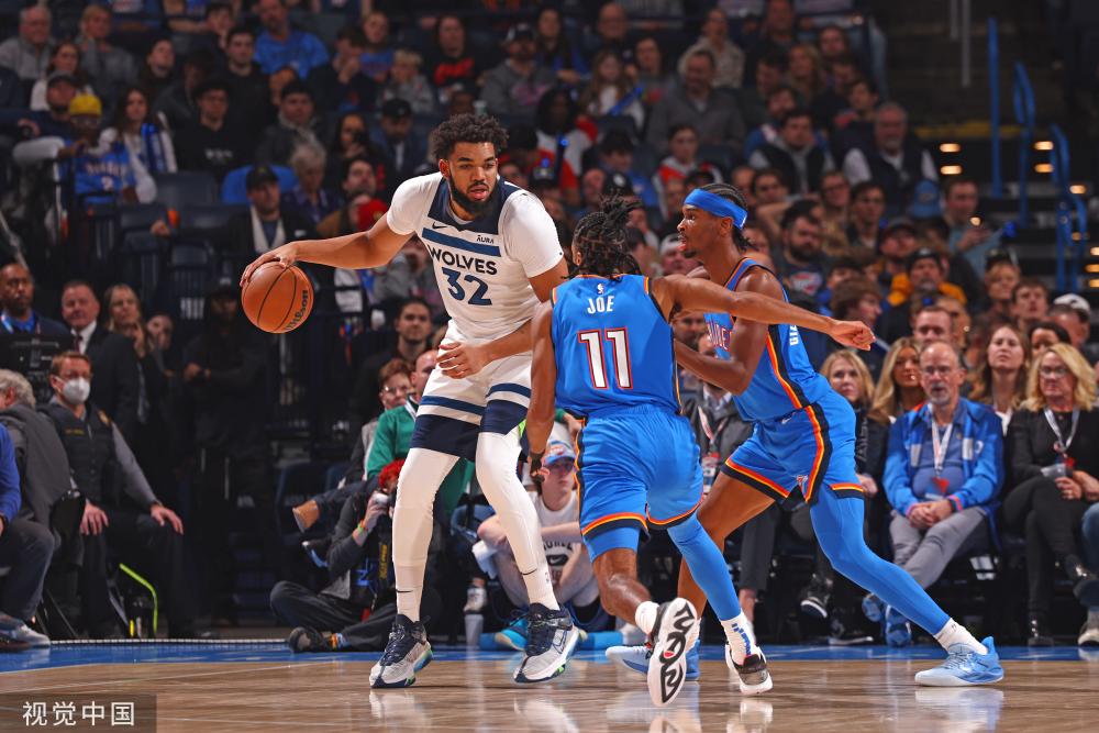 并多次依靠 并多次依靠