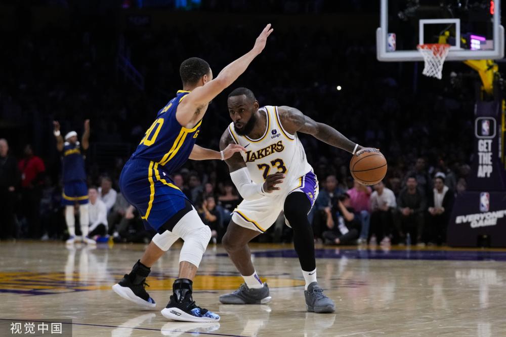 他更像是一 他更像是一